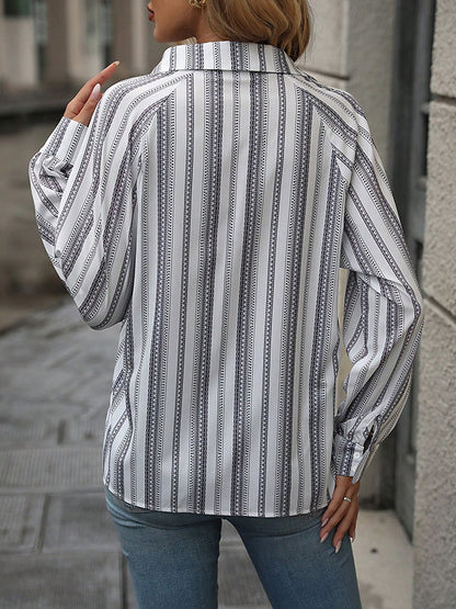 Effortlessly Elegant Blouse with a Timeless Design