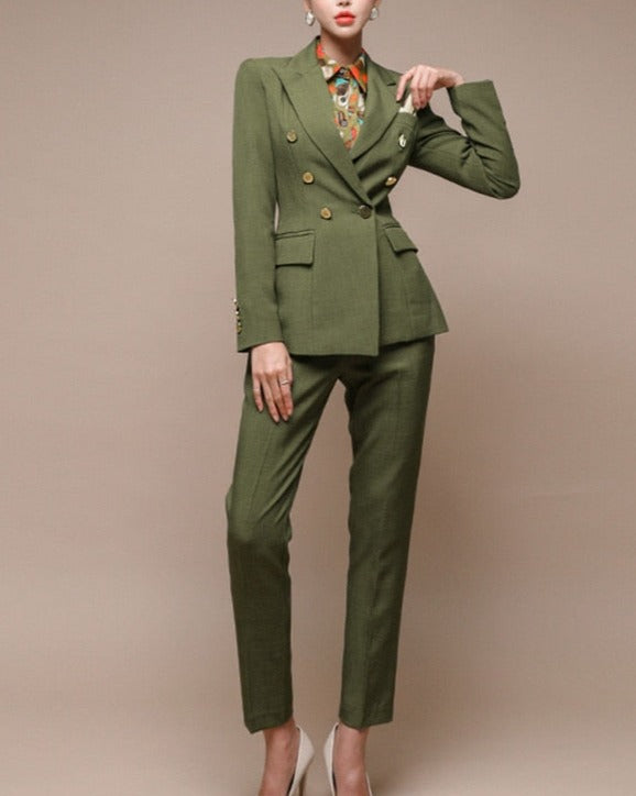 Sophisticated Garment with a Clean Classic Look