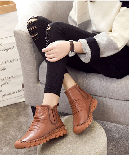Beautifully Finished Boots in a Timeless Design