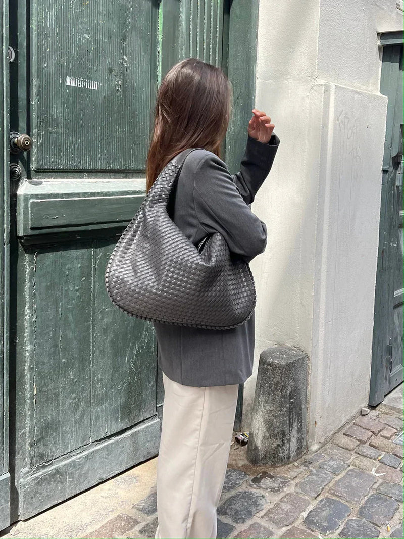 Classic Vintage Bag with a Flattering Fit