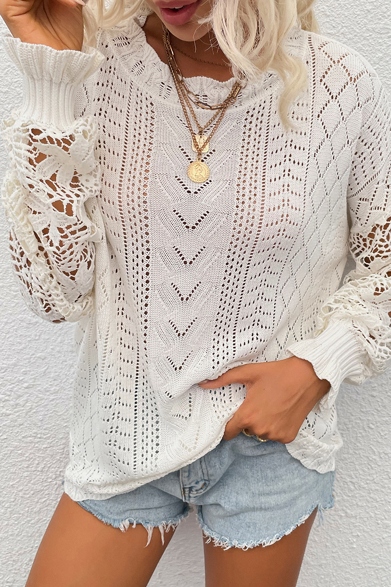 Well Tailored Sweater with a Graceful Silhouette