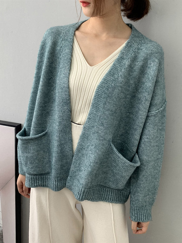Classic Vintage Cardigan with a Flattering Fit
