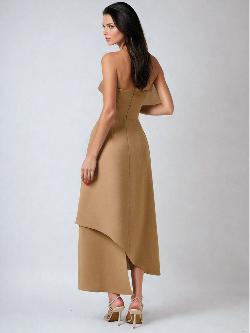 Well Tailored Dress with a Graceful Silhouette