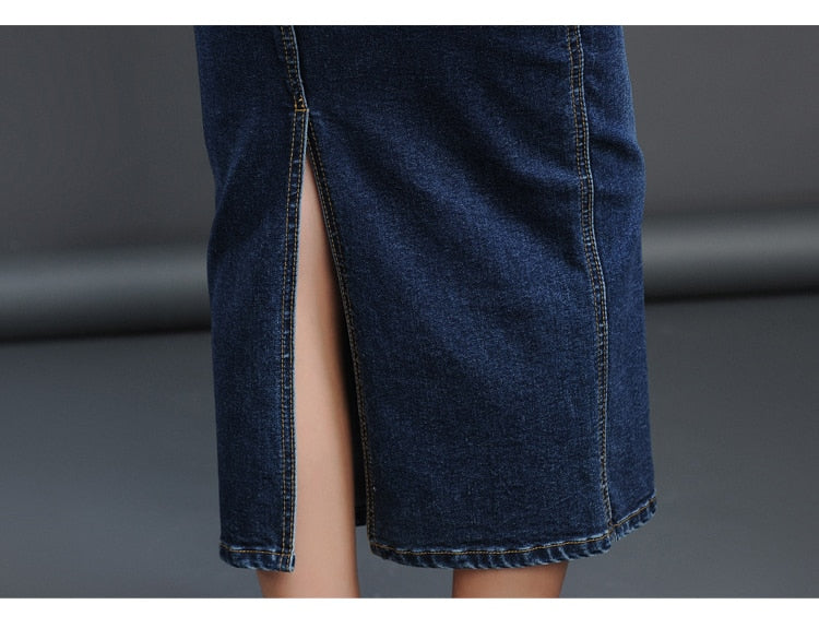 Well Tailored Garment with a Graceful Silhouette