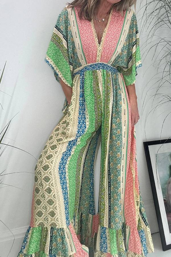 Gracefully Styled Garment for Any Occasion