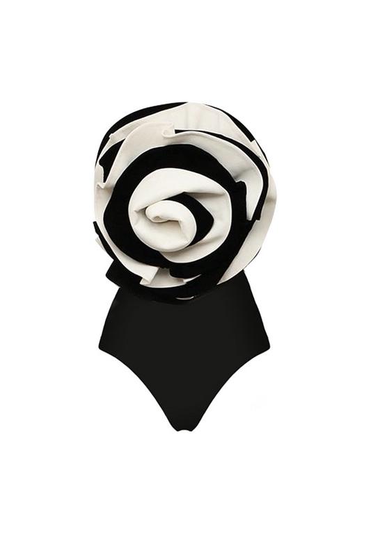 Well Tailored Garment with a Graceful Silhouette