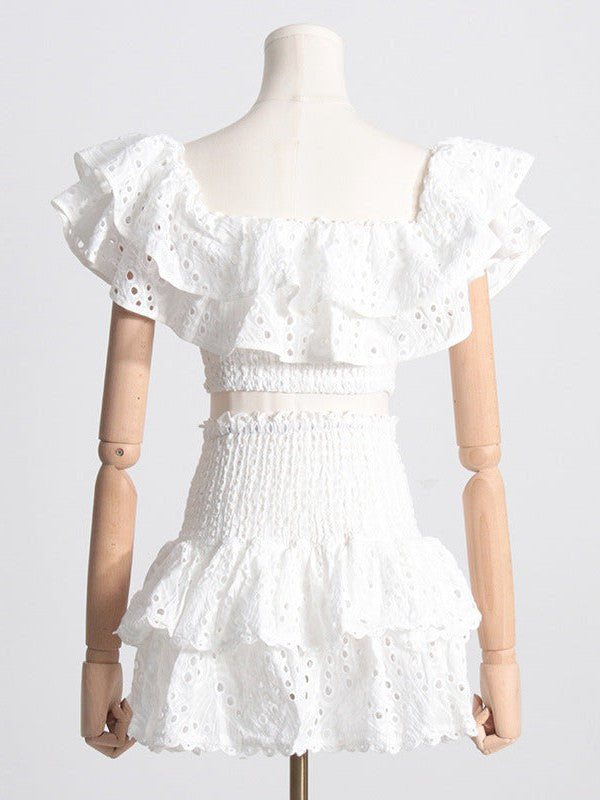 A Vintage Style Top with Delicate Timeless Details