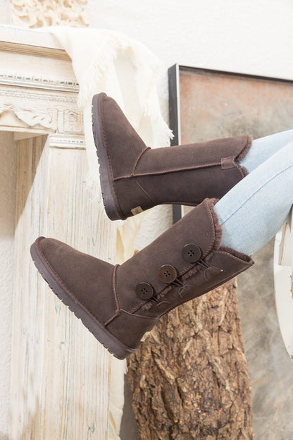 Sophisticated Boots with a Clean Classic Look