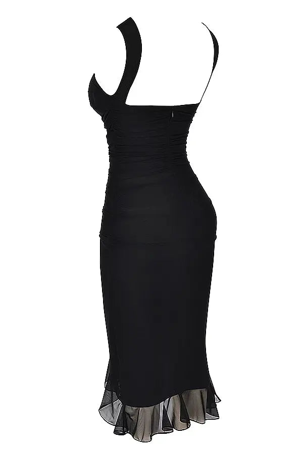 Sophisticated Garment with a Clean Classic Look