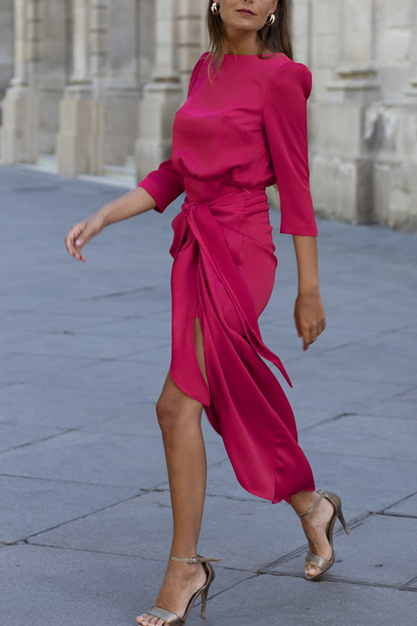 Well Tailored Dress with a Graceful Silhouette