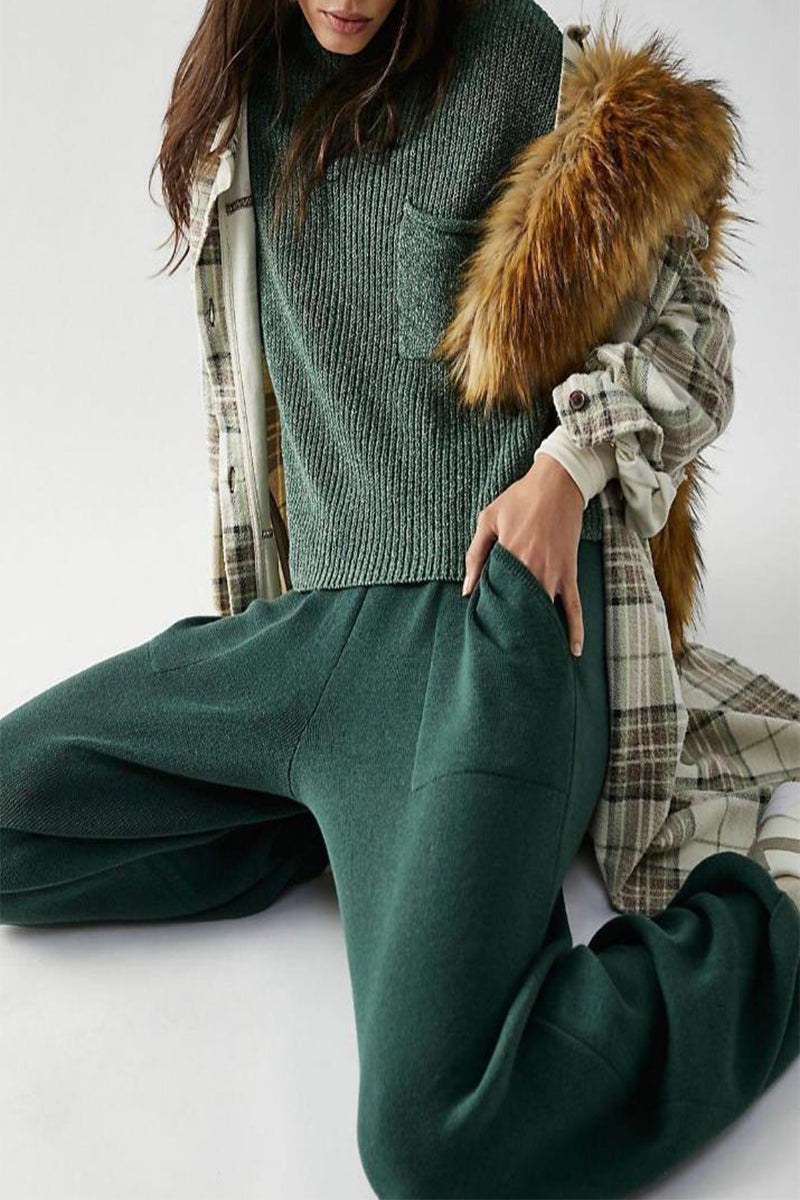 Effortlessly Elegant Garment with a Timeless Design