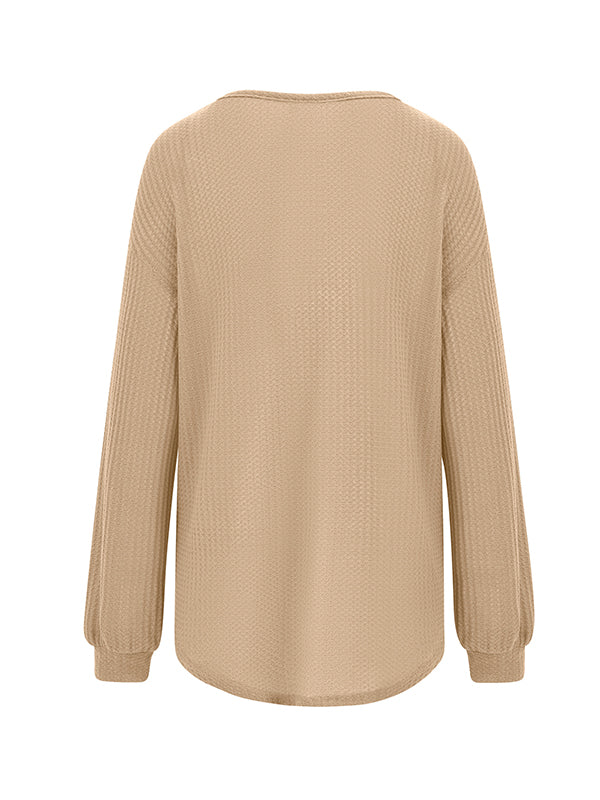 Beautifully Crafted T-Shirt in a Classic Style