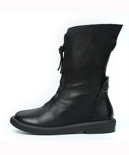 Effortlessly Elegant Boots with a Timeless Design