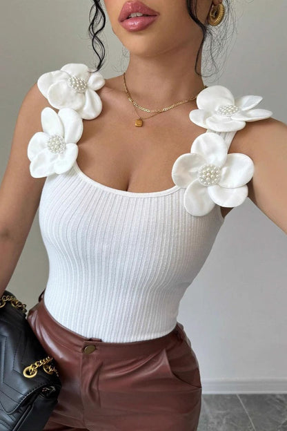 Effortlessly Elegant Top with a Timeless Design