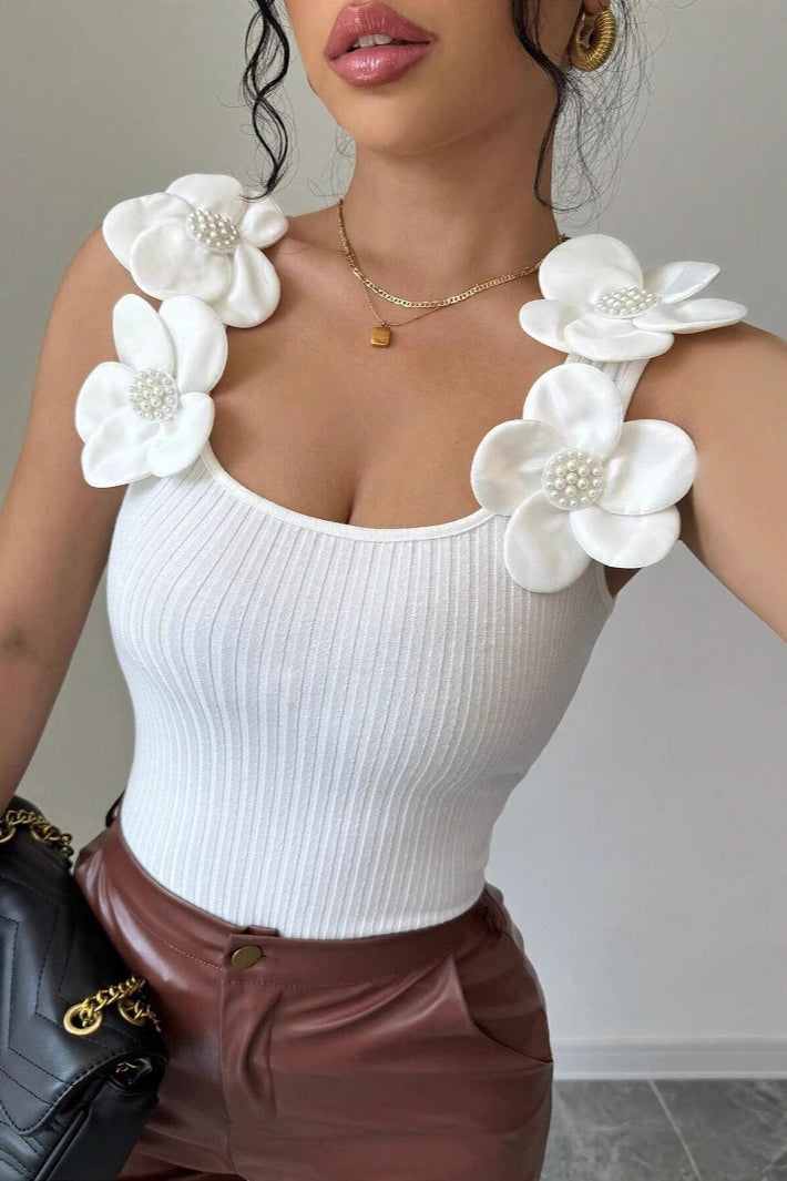 Effortlessly Elegant Top with a Timeless Design