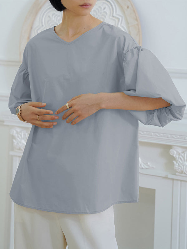 Beautifully Crafted Blouse in a Classic Style