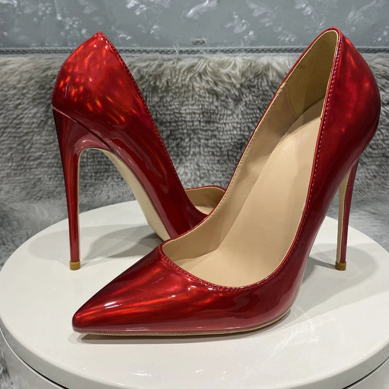 Effortlessly Elegant Shoes with a Timeless Design
