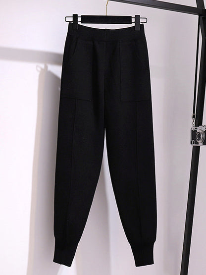 Effortlessly Elegant Pants with a Timeless Design
