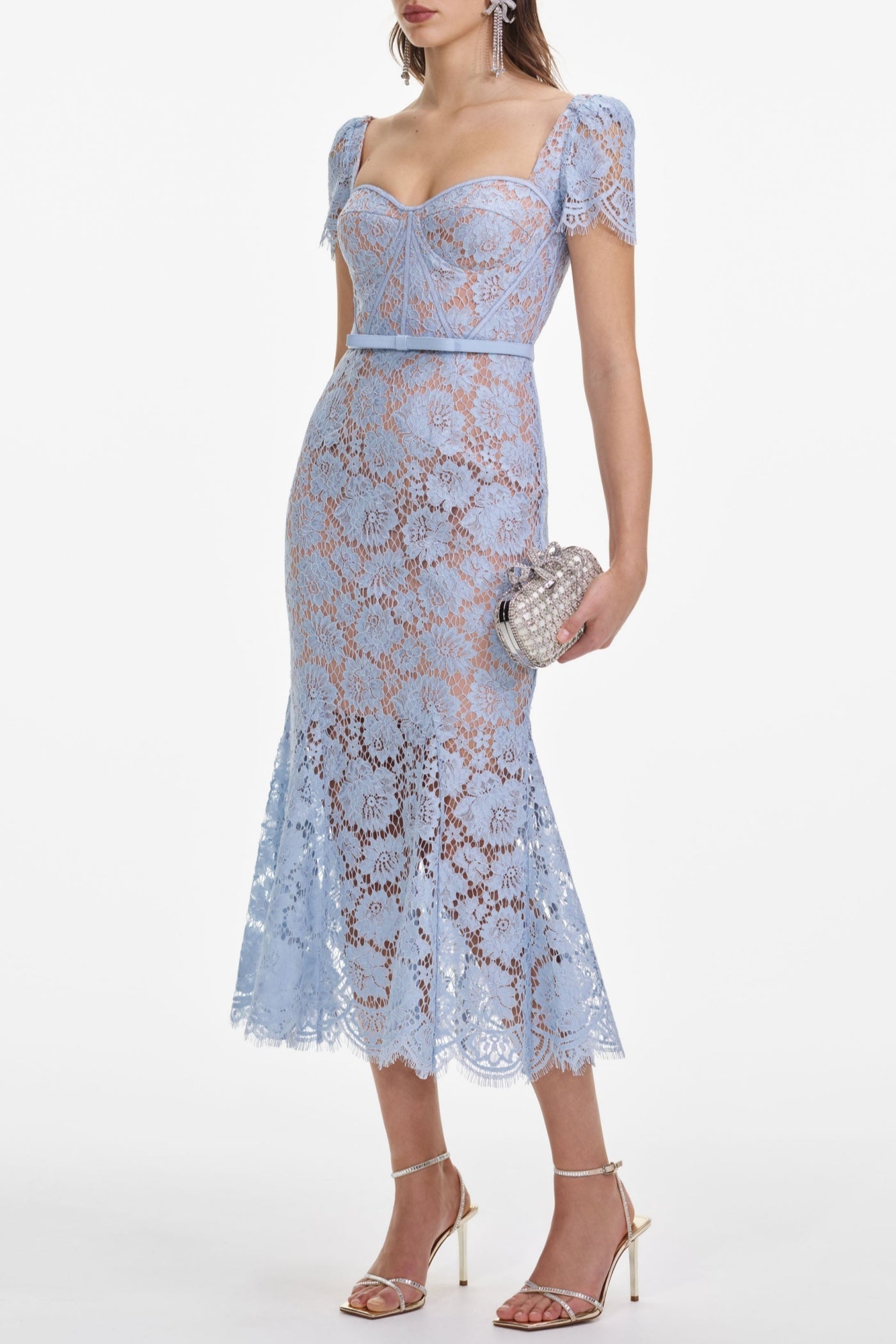Gracefully Styled Dress for Any Occasion