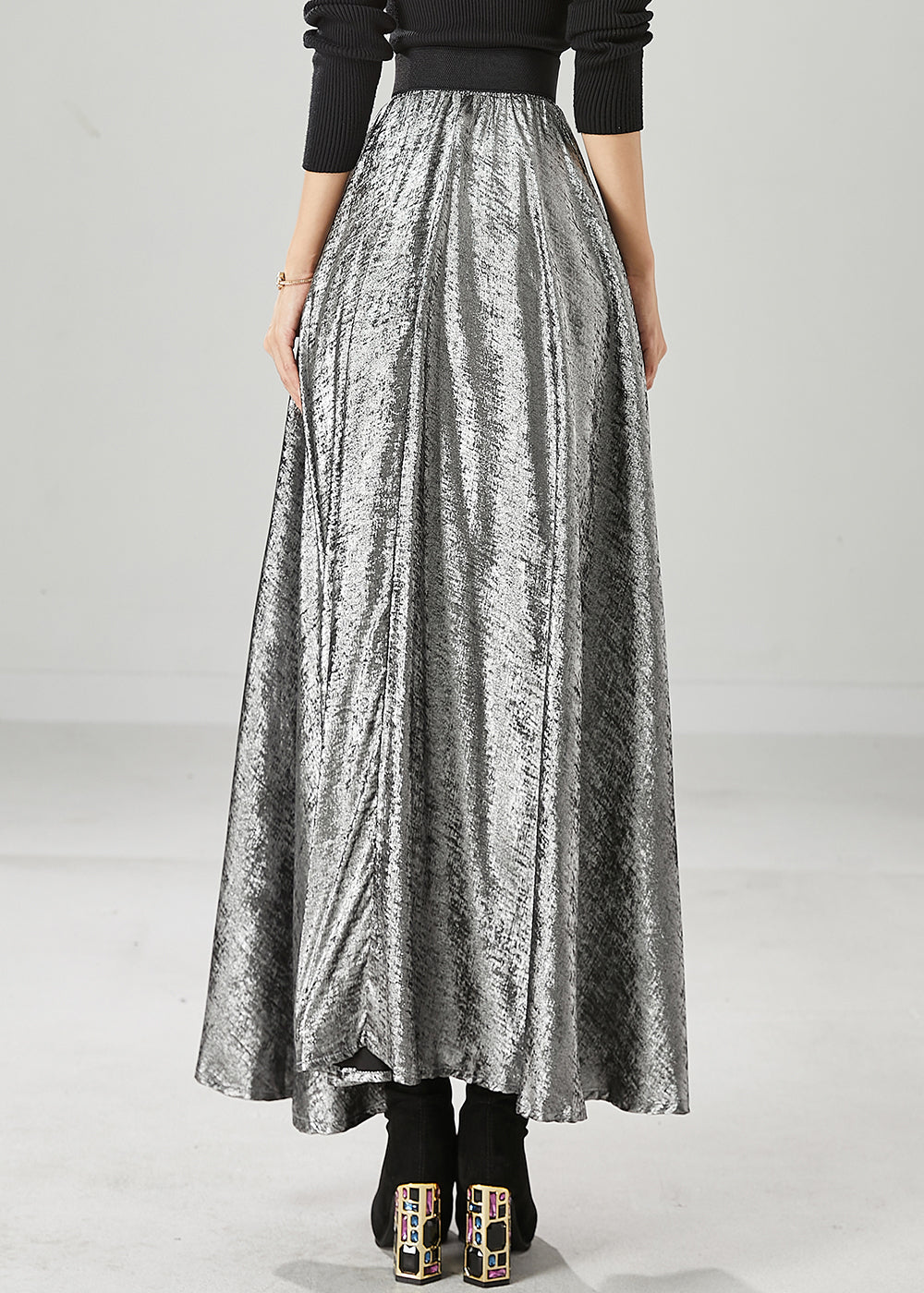 Beautifully Finished Garment in a Timeless Design