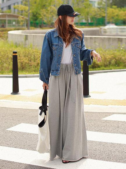 Classic Vintage Pants with a Flattering Fit