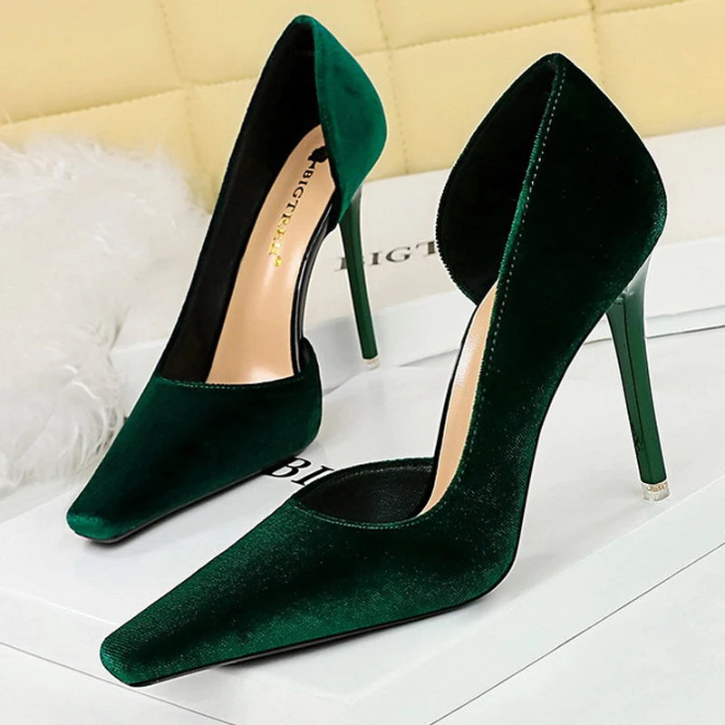 Classic Vintage & Enduringly Stylish Heels