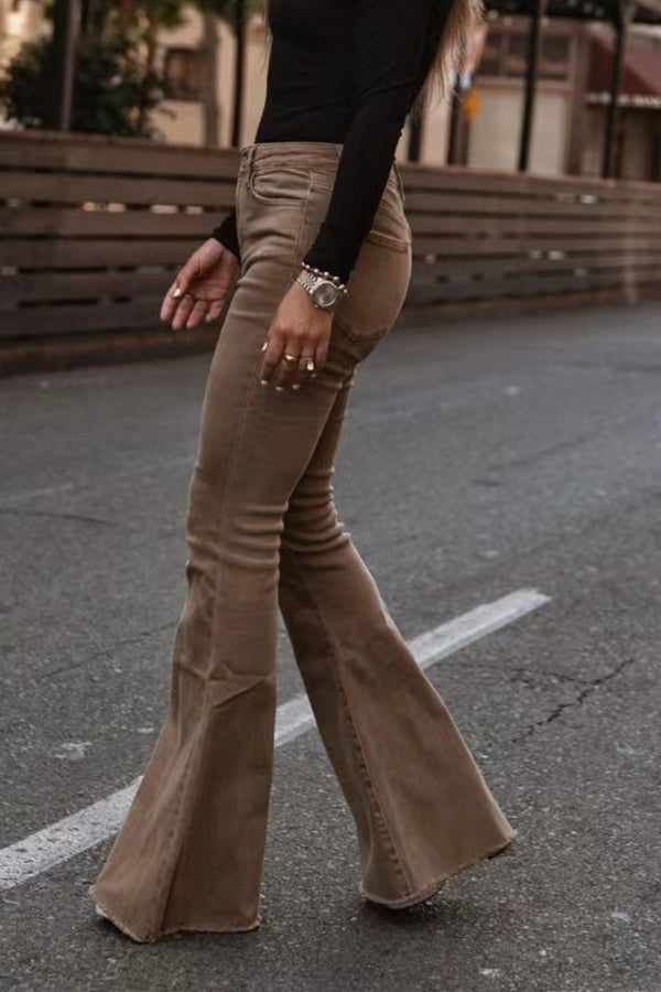 Beautifully Finished Pants in a Timeless Design