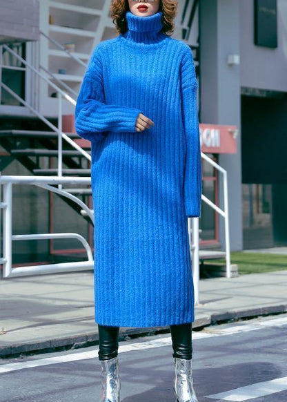 Classic Vintage Sweater with a Flattering Fit