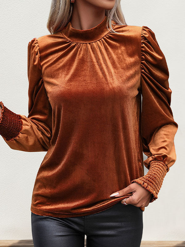 Sophisticated Blouse with a Clean Classic Look