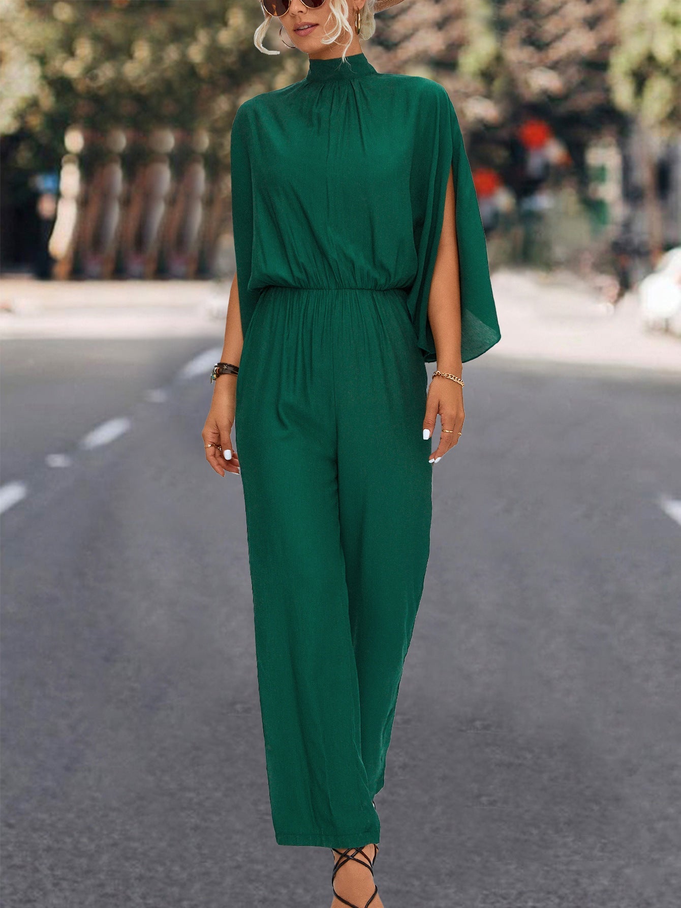 Sophisticated Garment with a Clean Classic Look