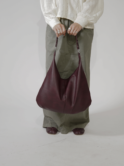Effortlessly Elegant Bag with a Timeless Design