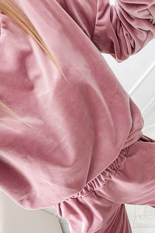 Elegantly Styled Pullover for Everyday Wear