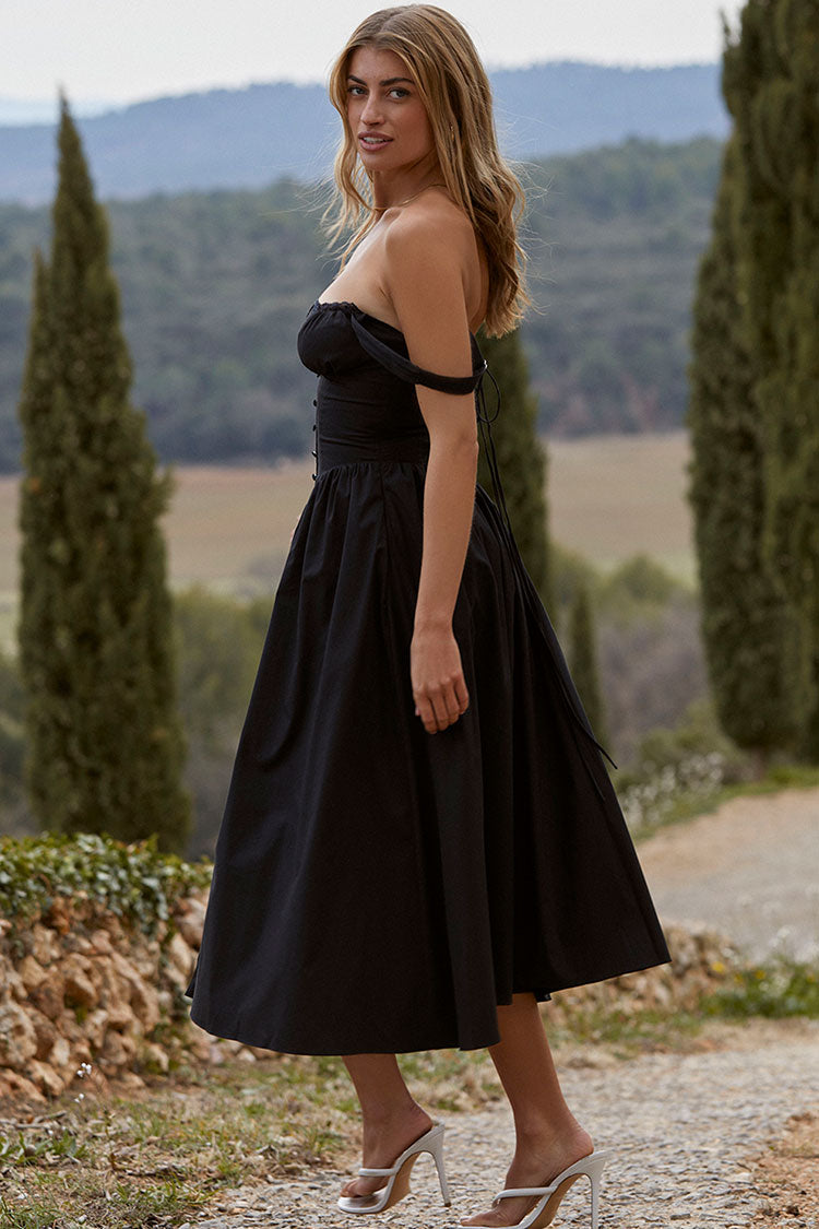 Classic Vintage & Enduringly Stylish Dress