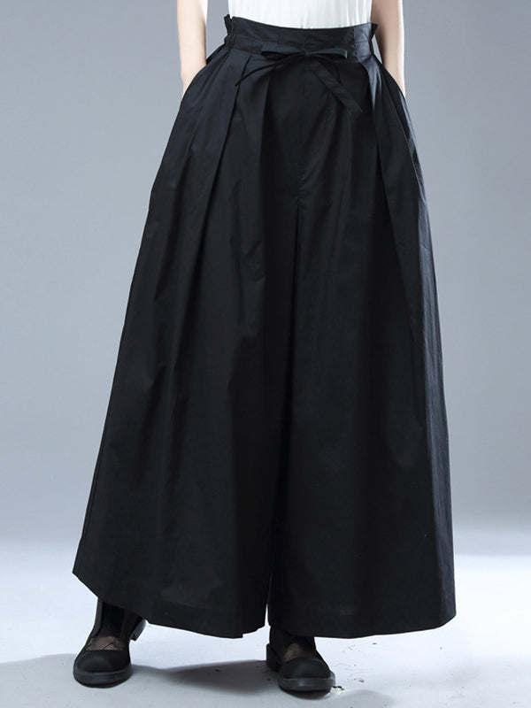 Well Tailored Pants with a Graceful Silhouette