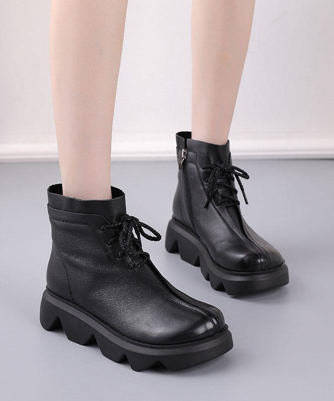 Elegantly Styled Boots for Everyday Wear