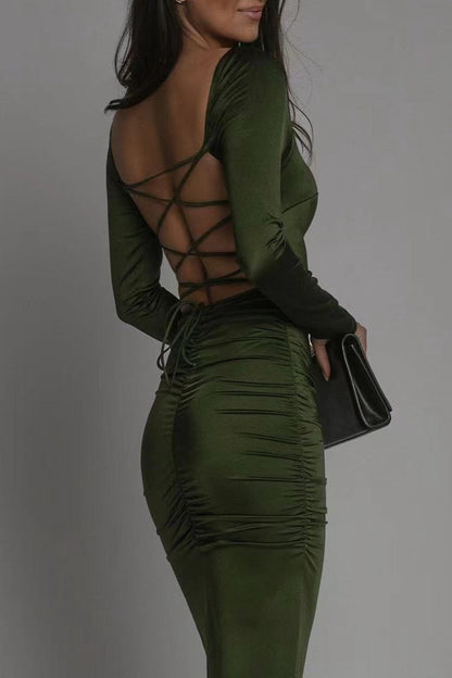 Well Tailored Dress with a Graceful Silhouette