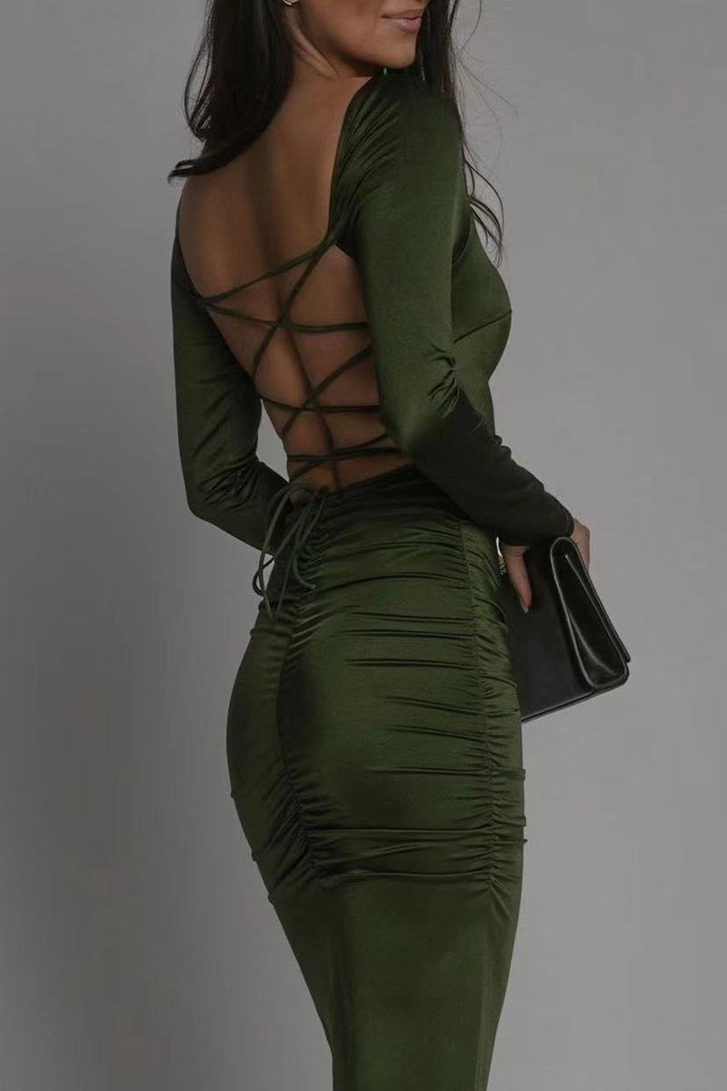 Well Tailored Dress with a Graceful Silhouette