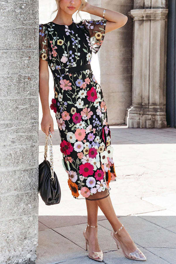 Classic Vintage & Enduringly Stylish Dress