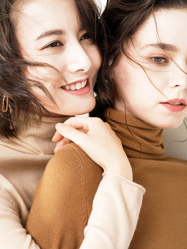 Classic Vintage Sweater with a Flattering Fit