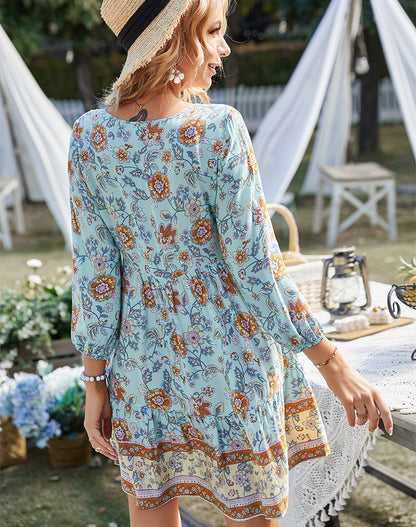 Classic Vintage & Enduringly Stylish Dress