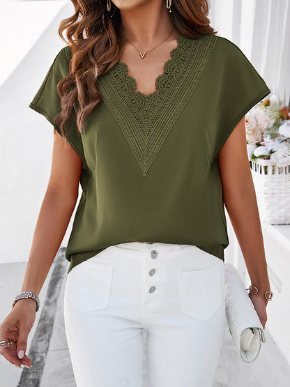 Beautifully Crafted T-Shirt in a Classic Style