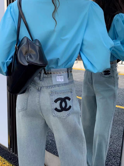 Sophisticated Pants with a Clean Classic Look