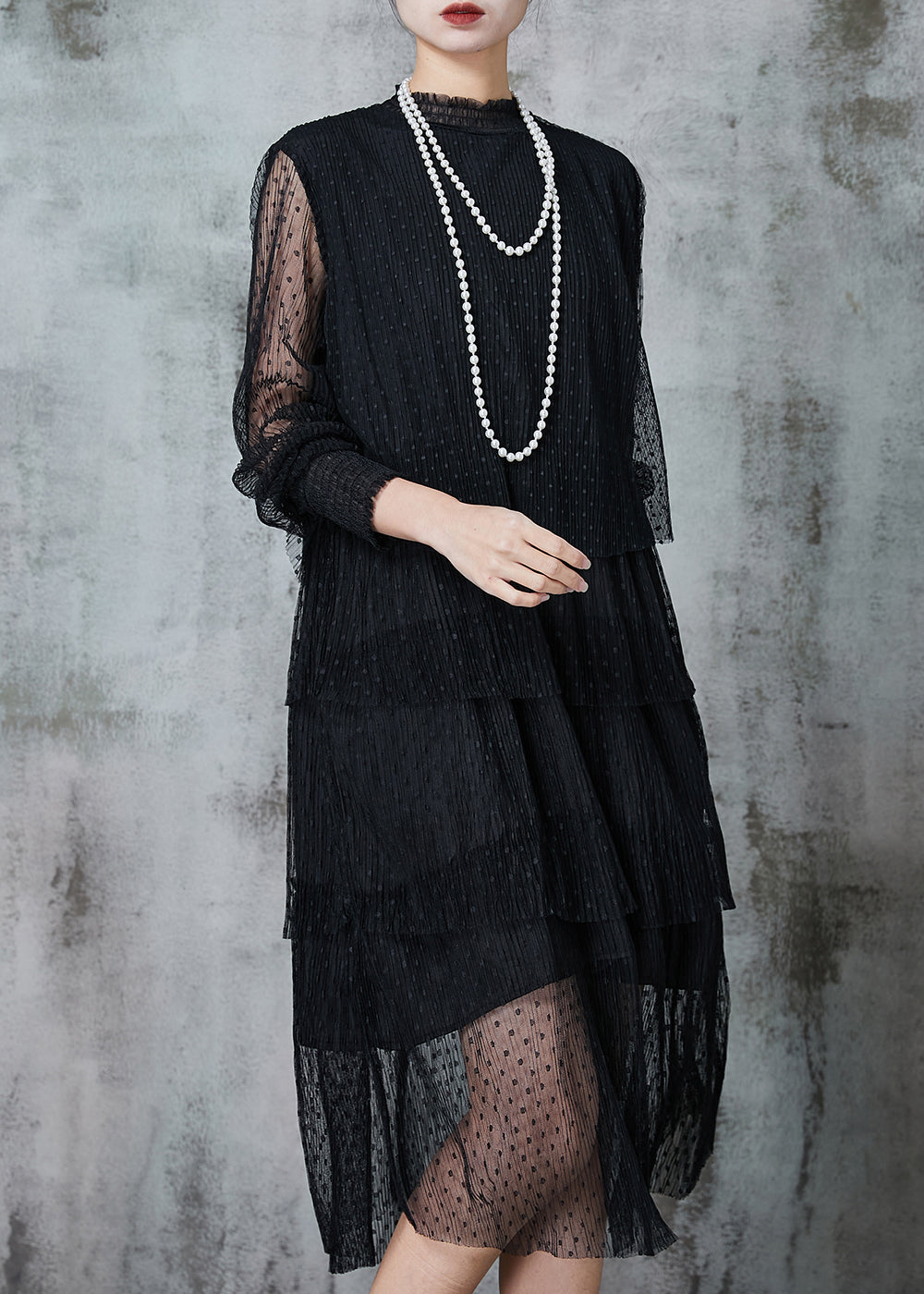 Beautifully Finished Dress in a Timeless Design