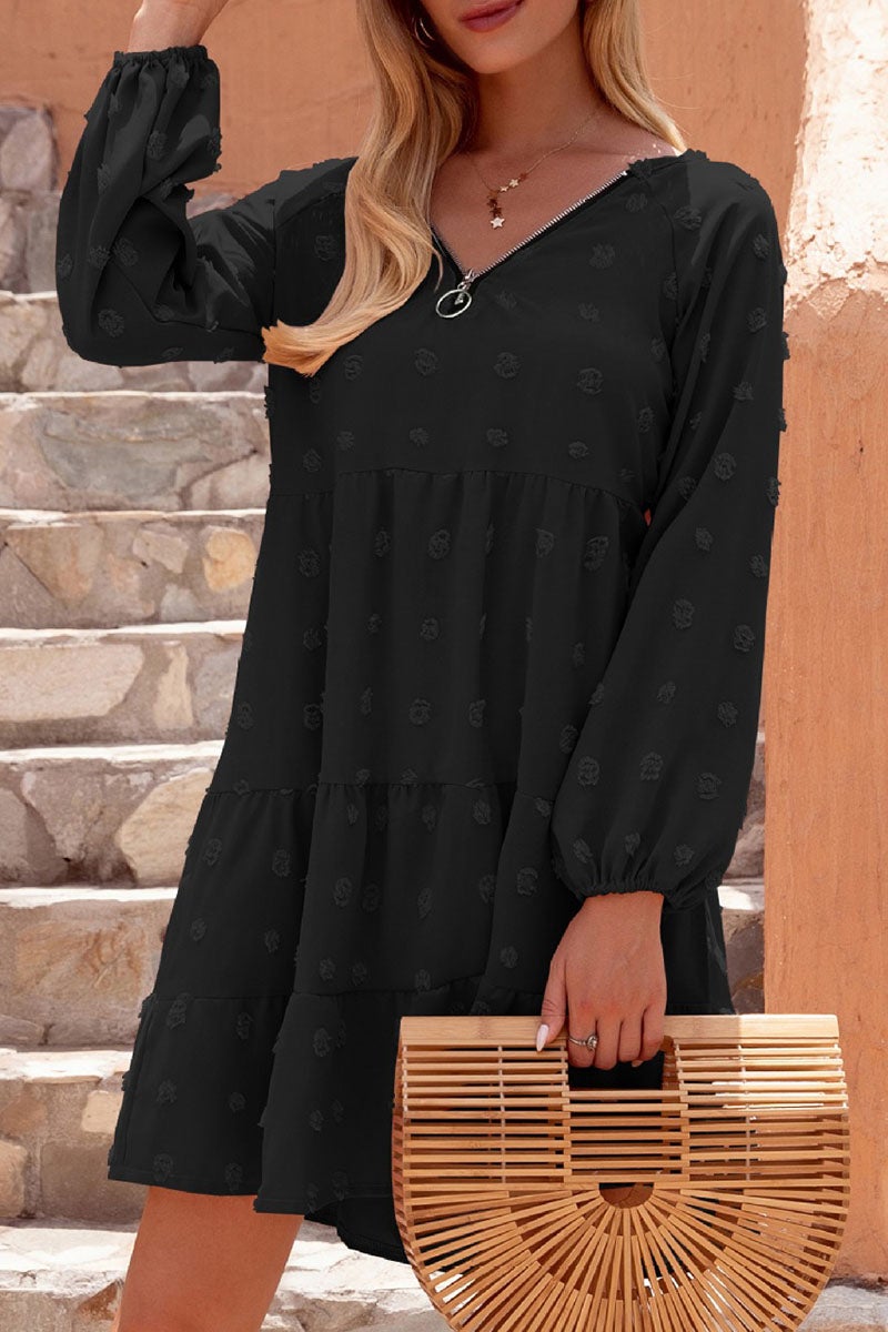 Beautifully Finished Dress in a Timeless Design