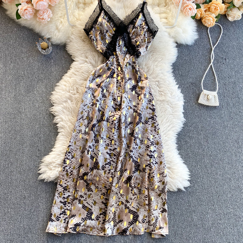Beautifully Crafted Dress in a Classic Style