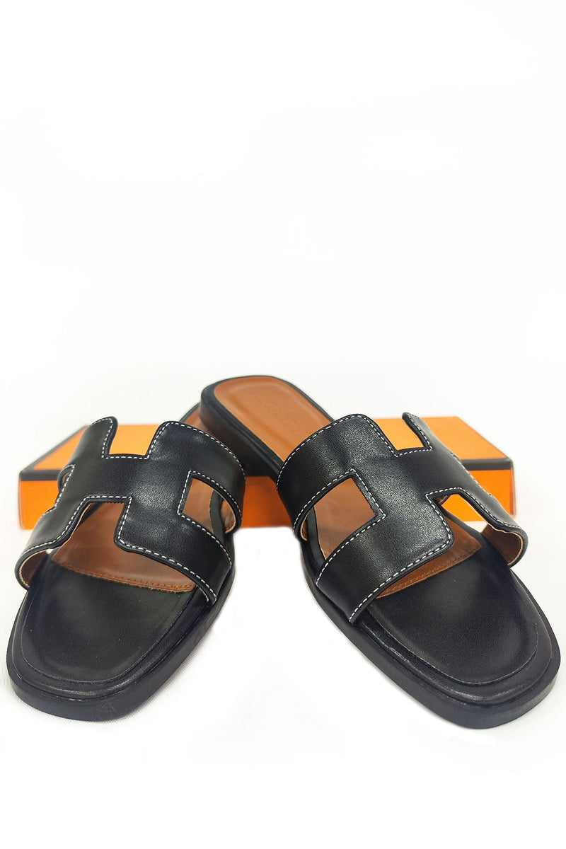 Elegantly Styled Sandals for Everyday Wear