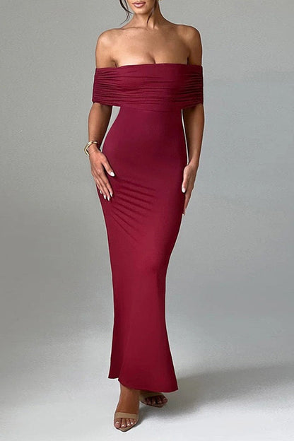 Well Tailored Dress with a Graceful Silhouette