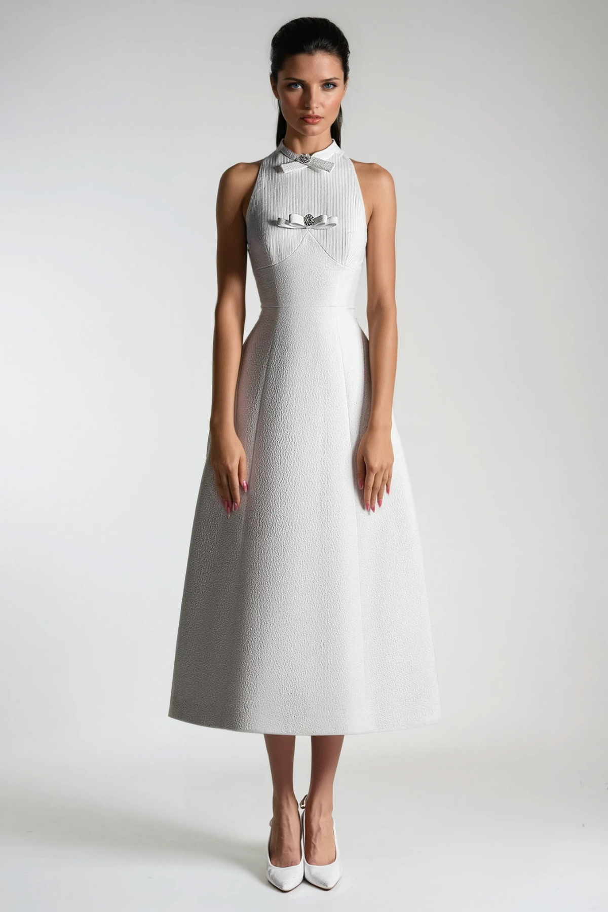 Well Tailored Dress with a Graceful Silhouette