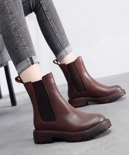 Beautifully Finished Boots in a Timeless Design