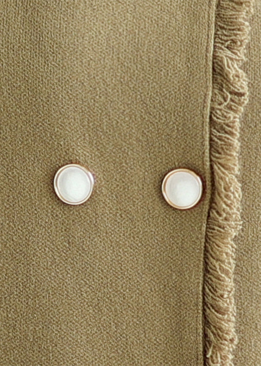 Effortlessly Elegant Top with a Timeless Design